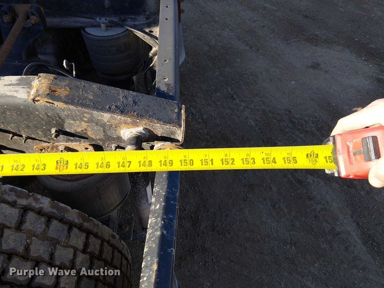 image for item FK0836 2000 International 9900i semi truck