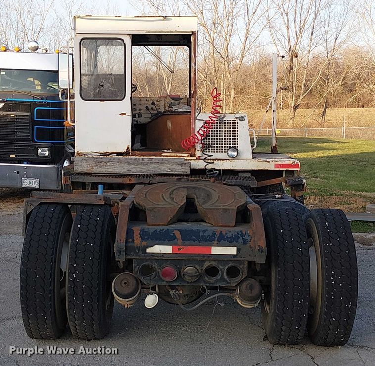 image for item FK0861 TJ Spotter S 300  yard truck