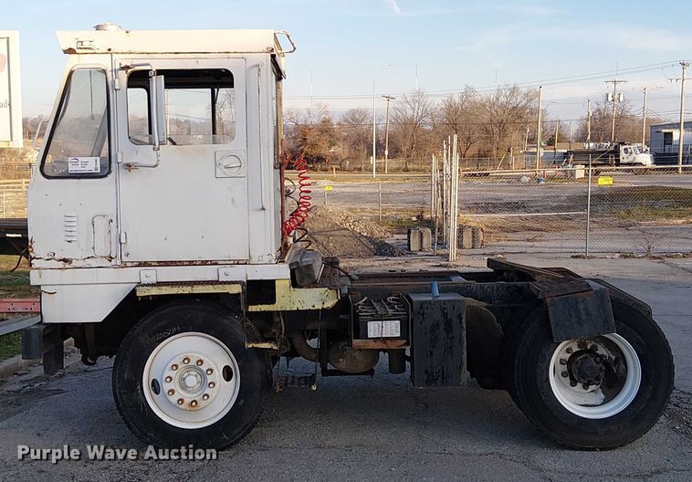 image for item FK0861 TJ Spotter S 300  yard truck