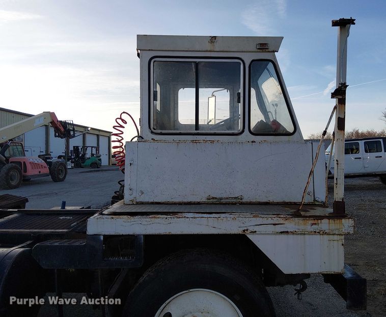 image for item FK0861 TJ Spotter S 300  yard truck