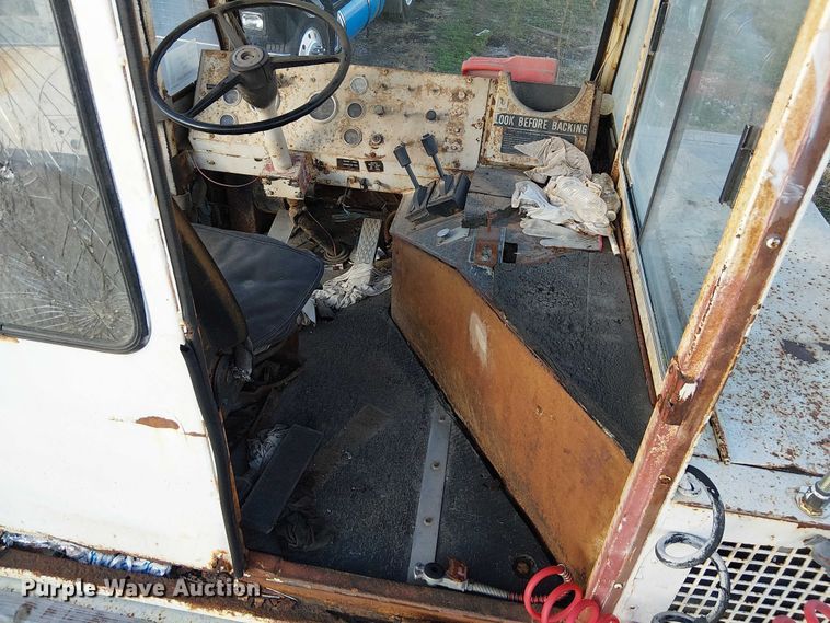 image for item FK0861 TJ Spotter S 300  yard truck