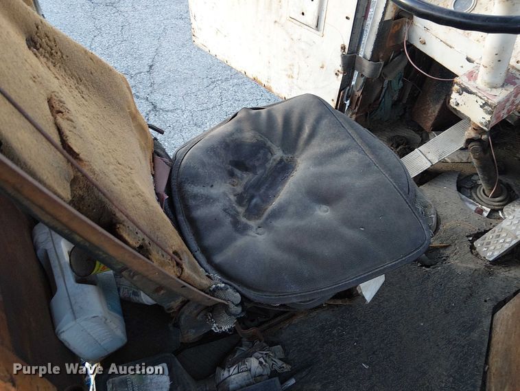 image for item FK0861 TJ Spotter S 300  yard truck