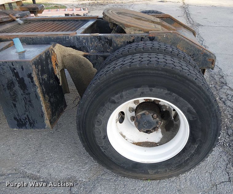 image for item FK0861 TJ Spotter S 300  yard truck