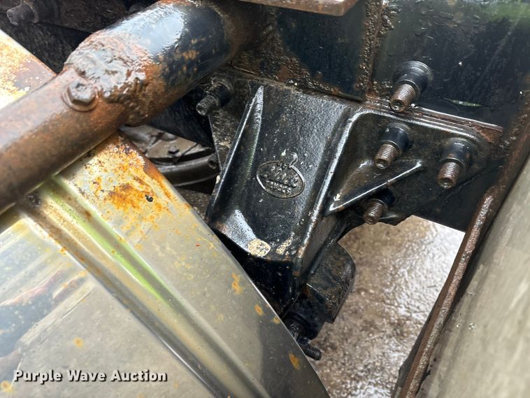 image for item FK1028 2003 Mack CV713 semi truck