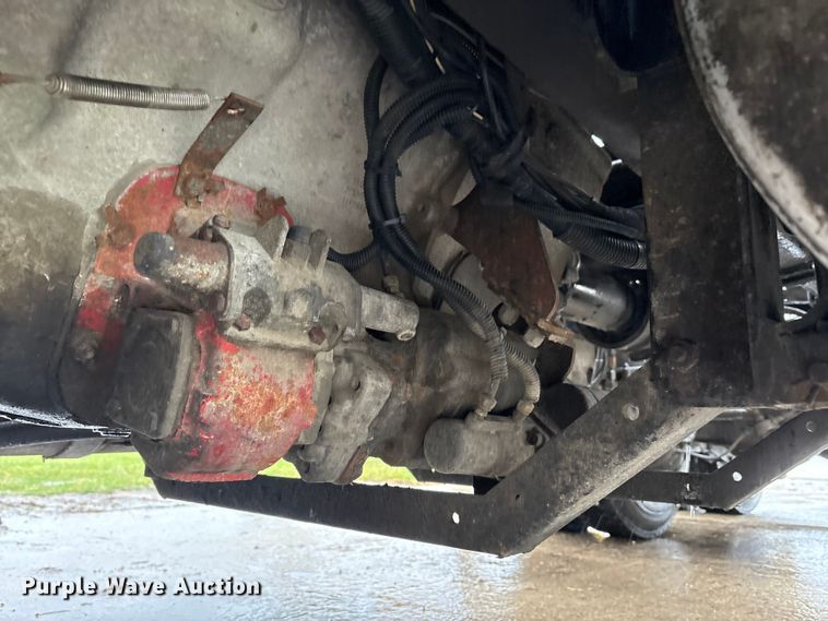 image for item FK1028 2003 Mack CV713 semi truck