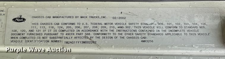 image for item FK1028 2003 Mack CV713 semi truck