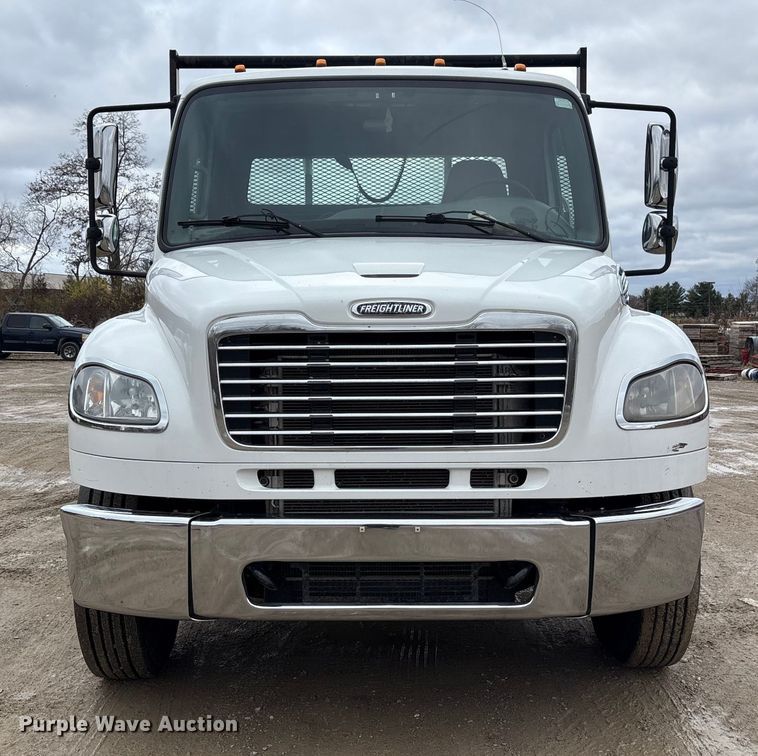 image for item FK1032 2014 Freightliner Business Class M2 flatbed truck