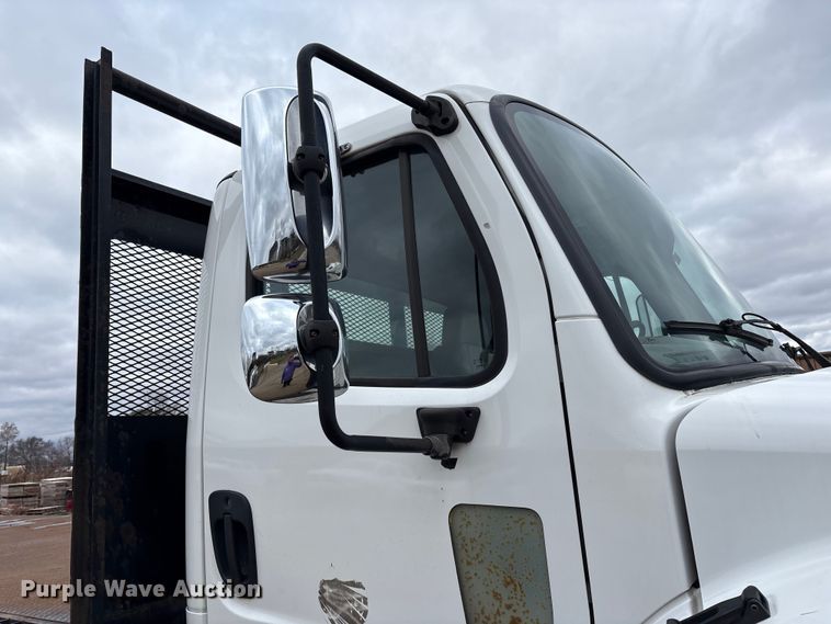 image for item FK1032 2014 Freightliner Business Class M2 flatbed truck