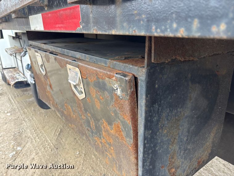 image for item FK1032 2014 Freightliner Business Class M2 flatbed truck