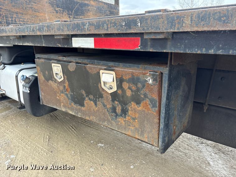 image for item FK1032 2014 Freightliner Business Class M2 flatbed truck