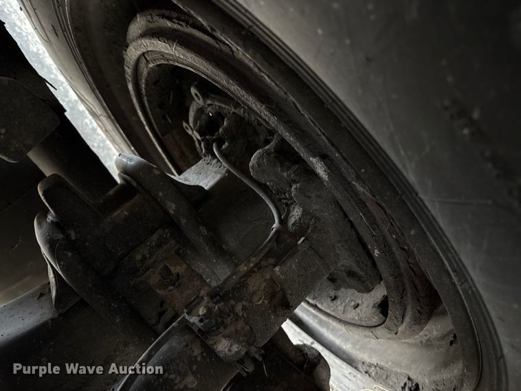 image for item FK1032 2014 Freightliner Business Class M2 flatbed truck