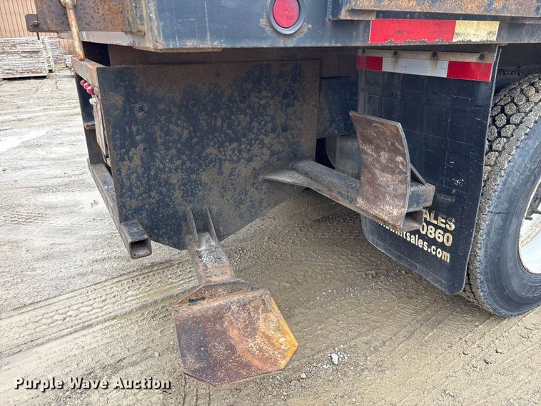 image for item FK1032 2014 Freightliner Business Class M2 flatbed truck