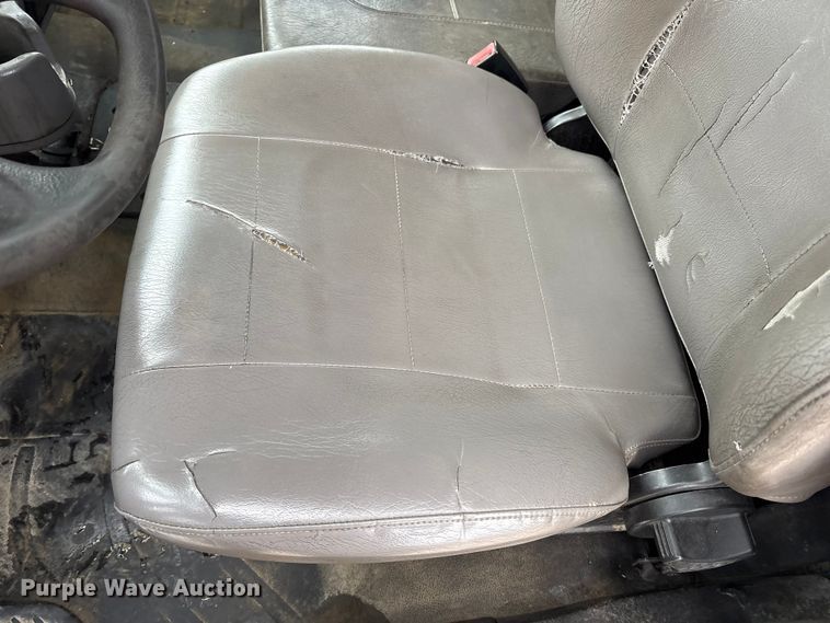 image for item FK1032 2014 Freightliner Business Class M2 flatbed truck