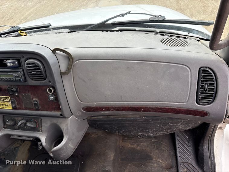 image for item FK1032 2014 Freightliner Business Class M2 flatbed truck