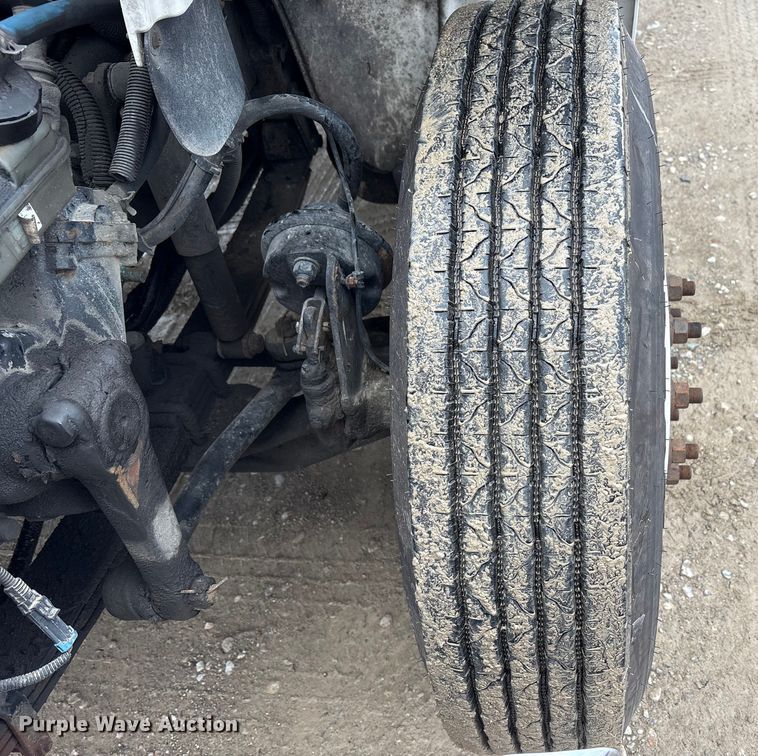 image for item FK1032 2014 Freightliner Business Class M2 flatbed truck