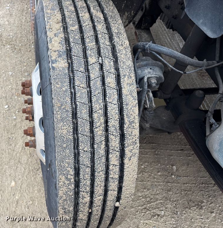 image for item FK1032 2014 Freightliner Business Class M2 flatbed truck