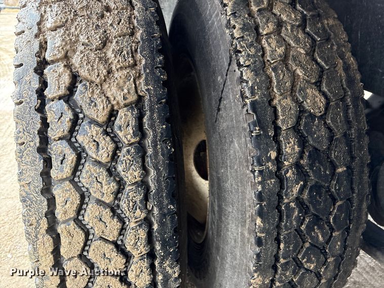 image for item FK1032 2014 Freightliner Business Class M2 flatbed truck