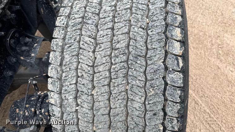 image for item HI9382 2022 Freightliner Cascadia 126 semi truck