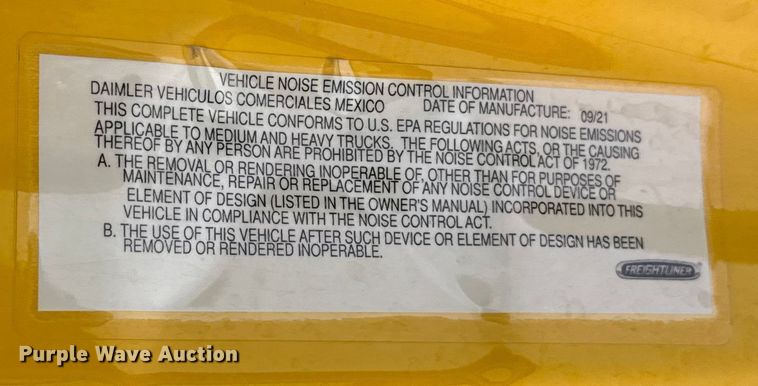 image for item HI9382 2022 Freightliner Cascadia 126 semi truck