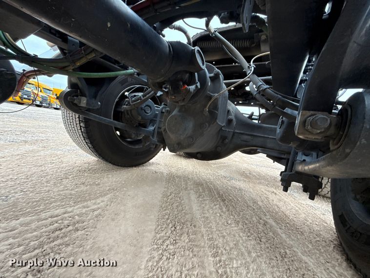 image for item HI9384 2021 Freightliner Cascadia 126 semi truck