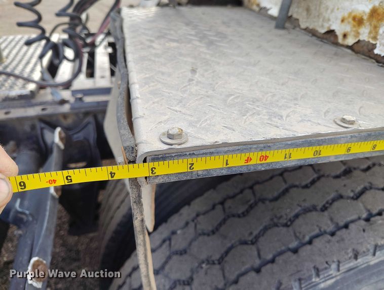 image for item IH9365 2011 ComCamp 130 tank trailer