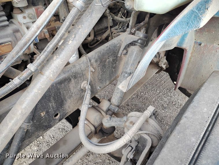 image for item IH9367 1996 International 8200 semi truck