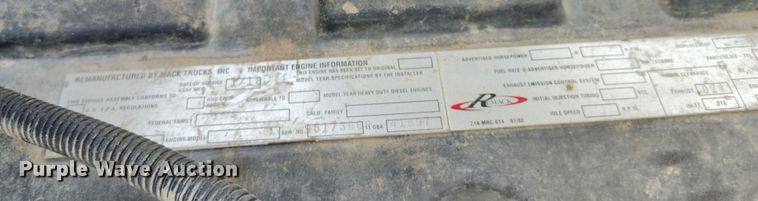 image for item IH9368 2005 Mack CXN 613 semi truck