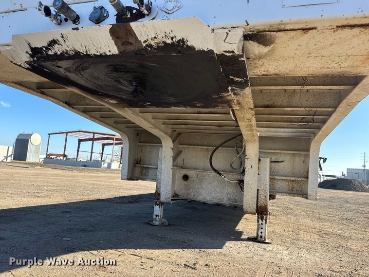 image for item NA9893 1997 Trail King SA Series drop tilt deck equipment trailer