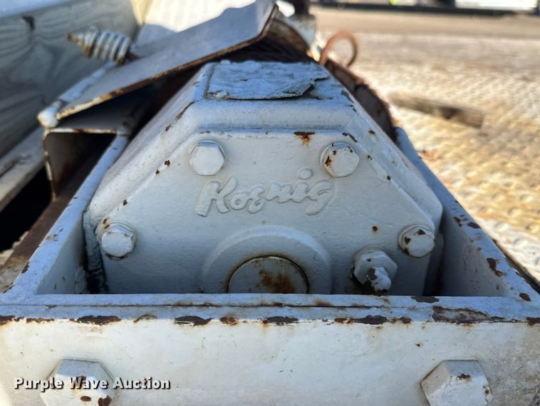 image for item NA9893 1997 Trail King SA Series drop tilt deck equipment trailer