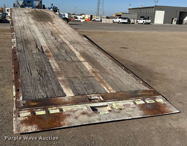 image for item NA9893 1997 Trail King SA Series drop tilt deck equipment trailer