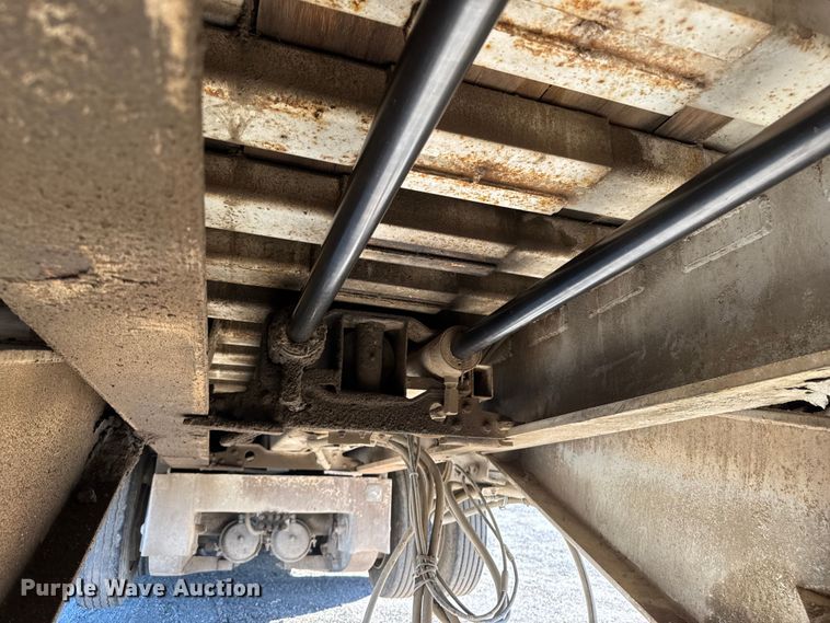 image for item NA9893 1997 Trail King SA Series drop tilt deck equipment trailer