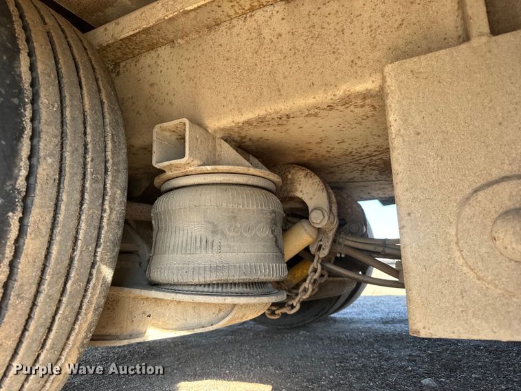 image for item NA9893 1997 Trail King SA Series drop tilt deck equipment trailer