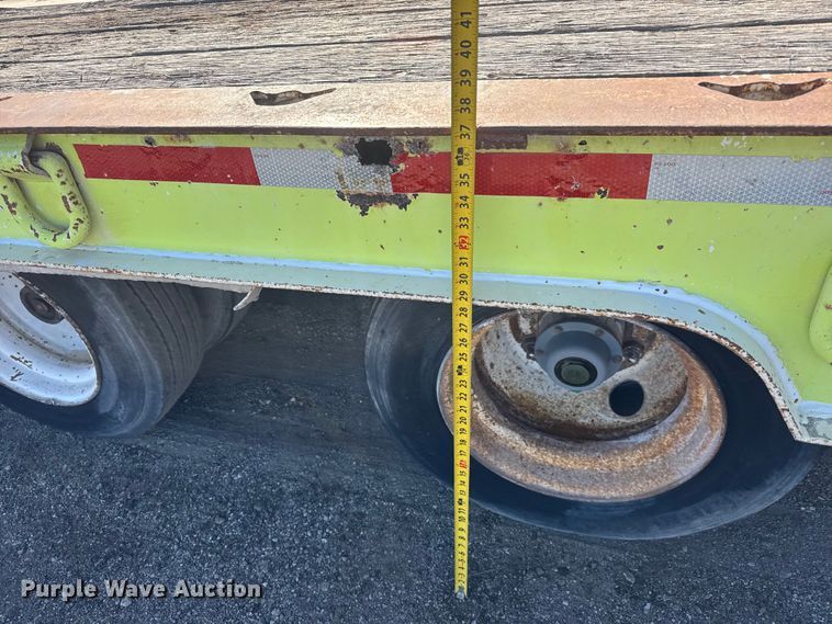 image for item NA9893 1997 Trail King SA Series drop tilt deck equipment trailer