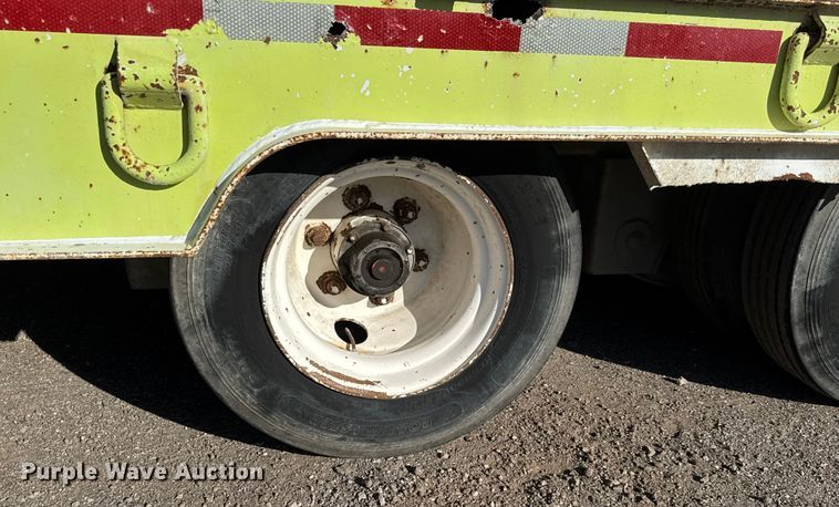 image for item NA9893 1997 Trail King SA Series drop tilt deck equipment trailer