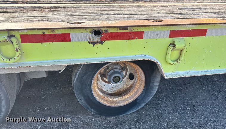 image for item NA9893 1997 Trail King SA Series drop tilt deck equipment trailer