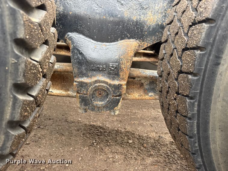 image for item NA9956 1998 Kenworth W900 truck cab and chassis