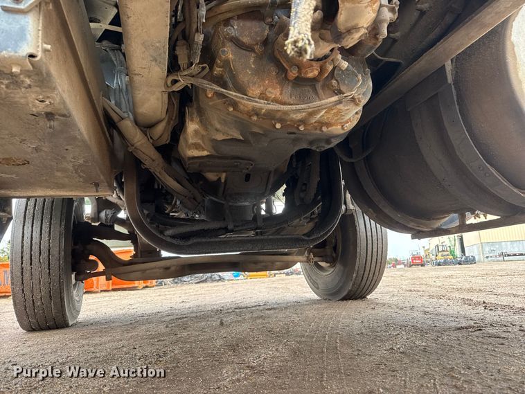 image for item NA9956 1998 Kenworth W900 truck cab and chassis