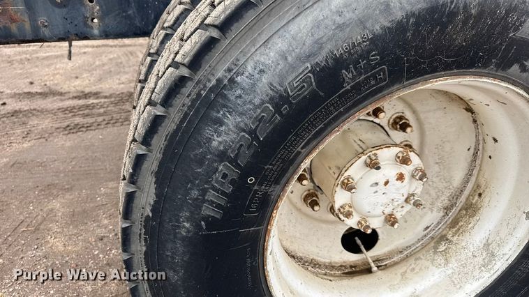 image for item NA9956 1998 Kenworth W900 truck cab and chassis