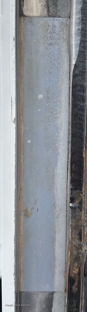 image for item NA9956 1998 Kenworth W900 truck cab and chassis