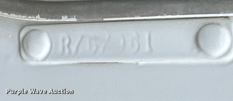 image for item NA9956 1998 Kenworth W900 truck cab and chassis