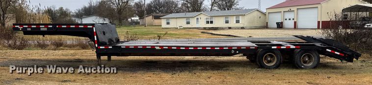 image for item NA9971 1982 Daco LB253782 drop deck trailer