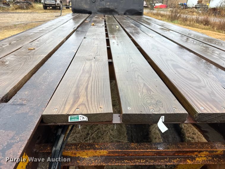 image for item NA9971 1982 Daco LB253782 drop deck trailer