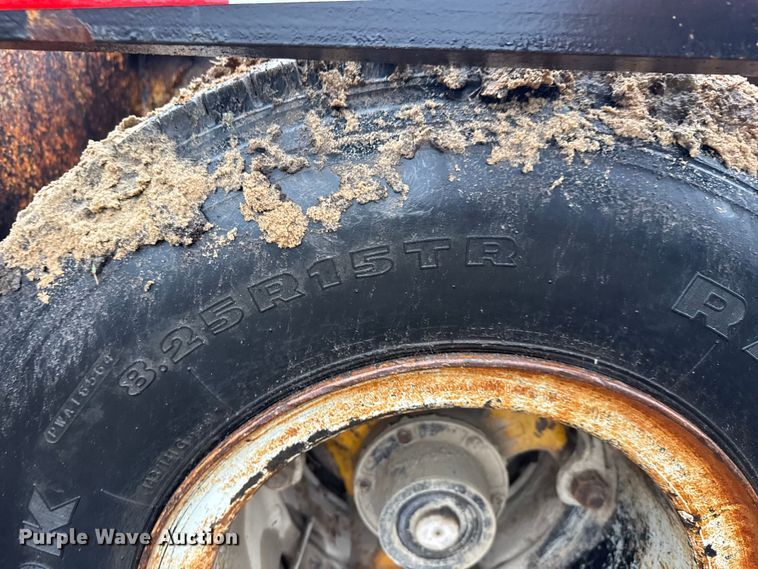 image for item NA9971 1982 Daco LB253782 drop deck trailer