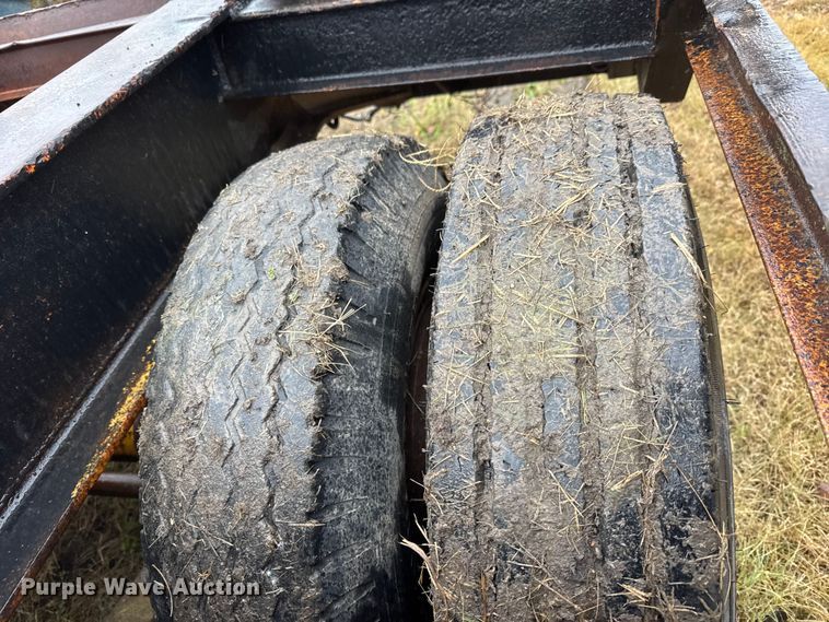 image for item NA9971 1982 Daco LB253782 drop deck trailer