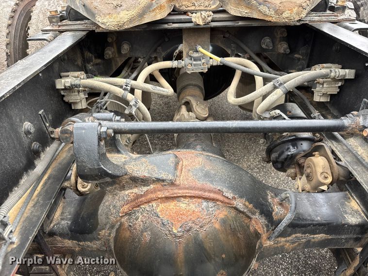 image for item NA9973 2013 International ProStar semi truck