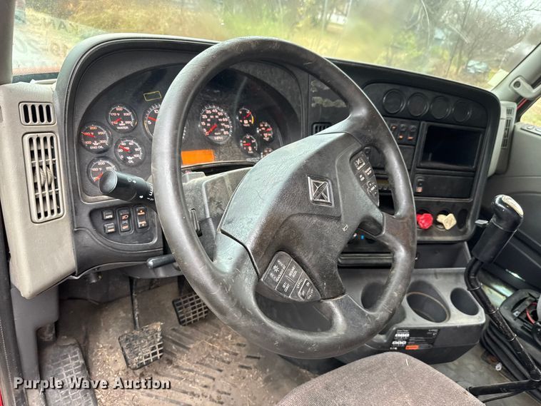 image for item NA9973 2013 International ProStar semi truck