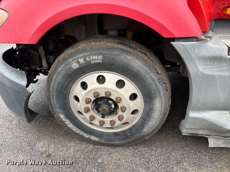 image for item NA9973 2013 International ProStar semi truck