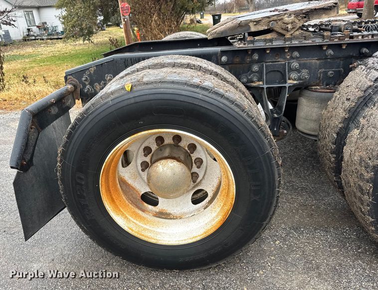 image for item NA9973 2013 International ProStar semi truck