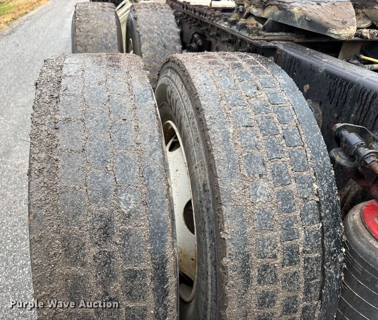 image for item NA9973 2013 International ProStar semi truck