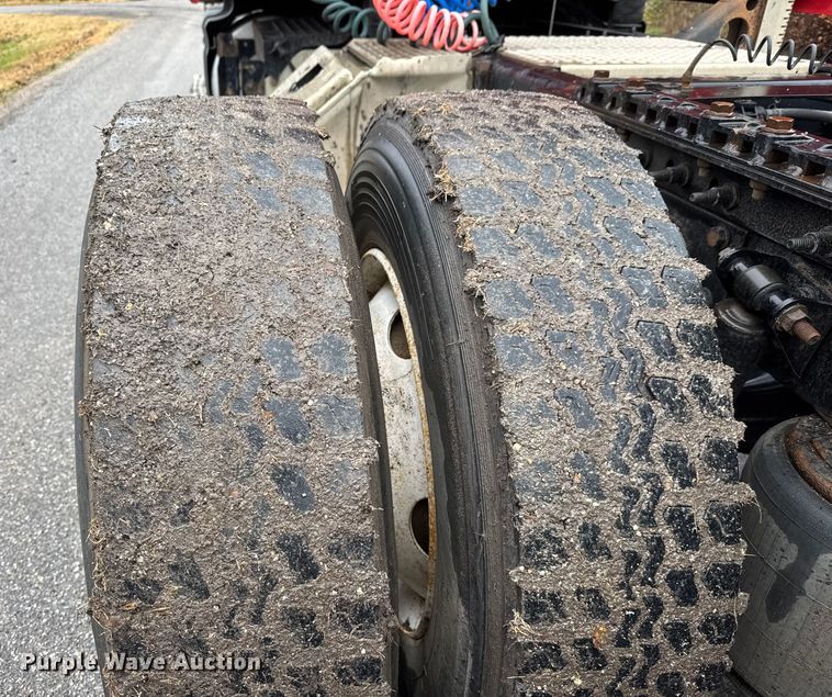 image for item NA9973 2013 International ProStar semi truck